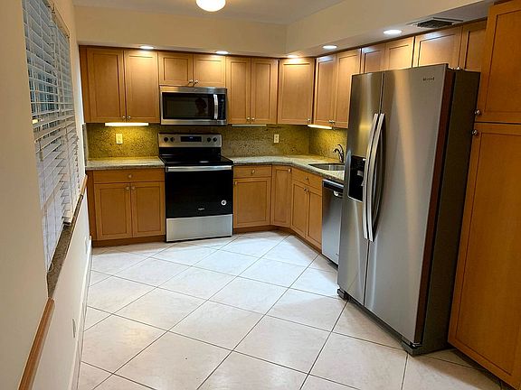 2nd image of 933 Cypress Grove Dr APT 105