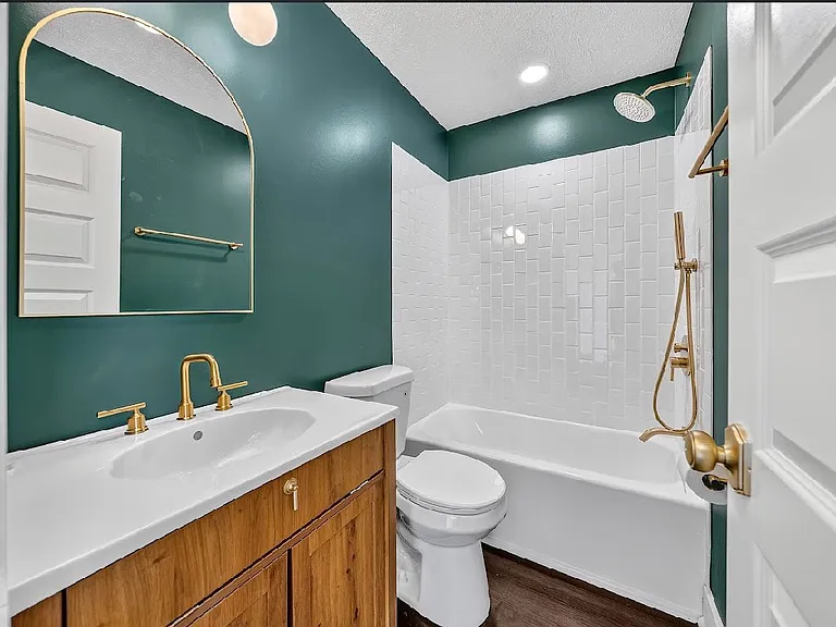 2807 Beacon Ave — Photo 32