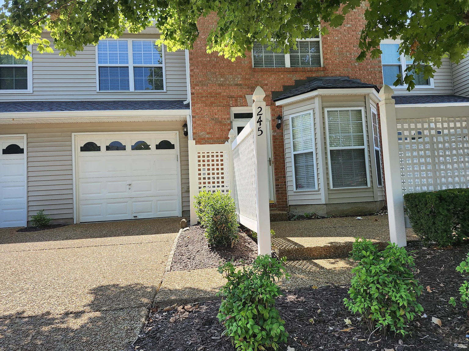 245 Wardington Pass — Photo 2