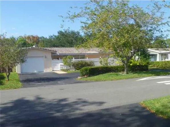 111 SE 6th Ct, Pompano Beach, FL 33060