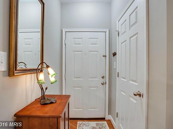 3rd image of 4401 Sedgehurst Dr APT 105