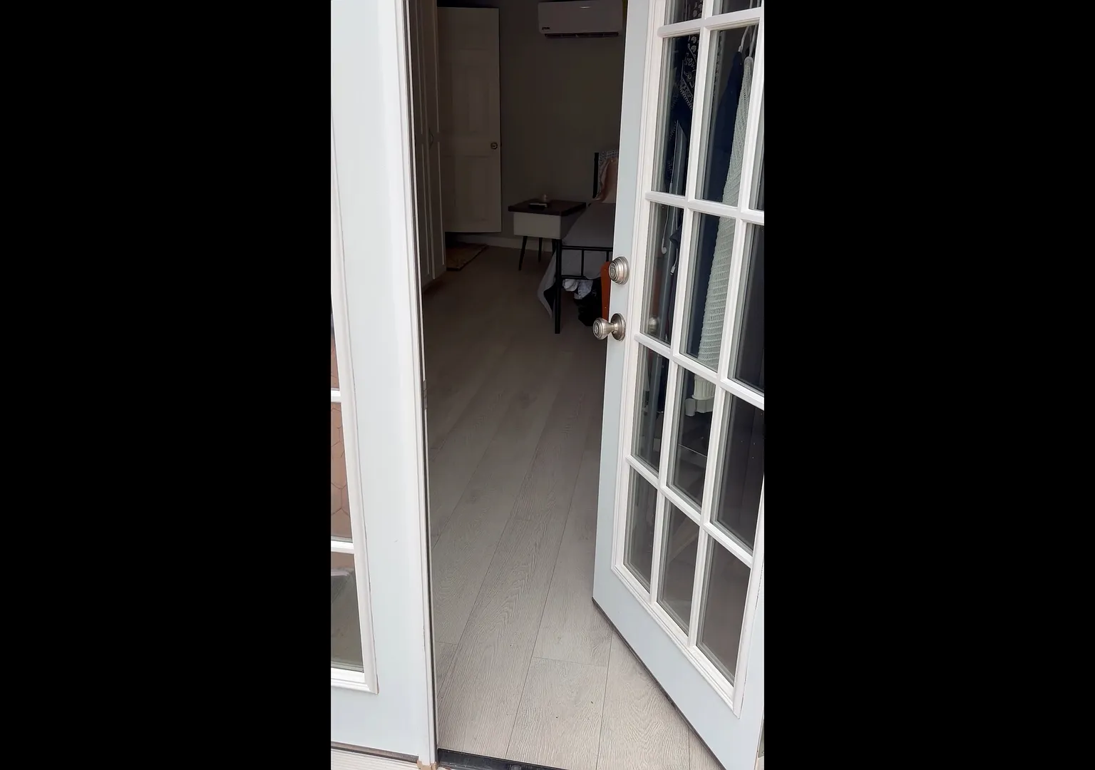 1204 E Baltimore Dr — Photo 2