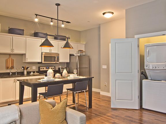 5th image of 55 E 9th Ave APT 129