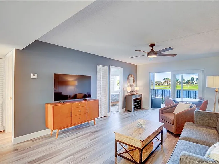 5601 NE Gulfstream Way — Photo 23