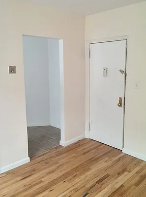 Rented by Bohemia Realty Group | media 7