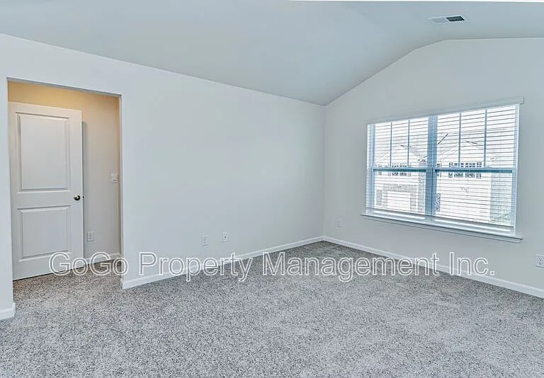 31 Sunriff Ct — Photo 11