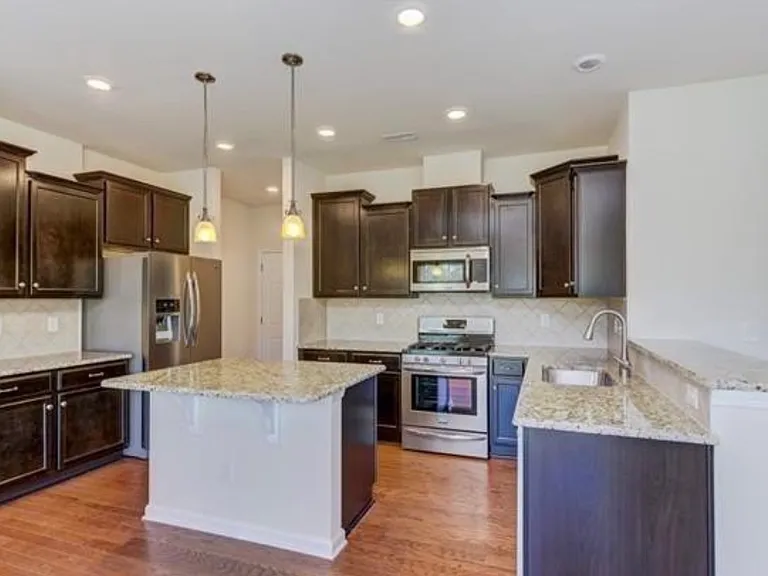 11614 Gilroy Ln — Photo 9