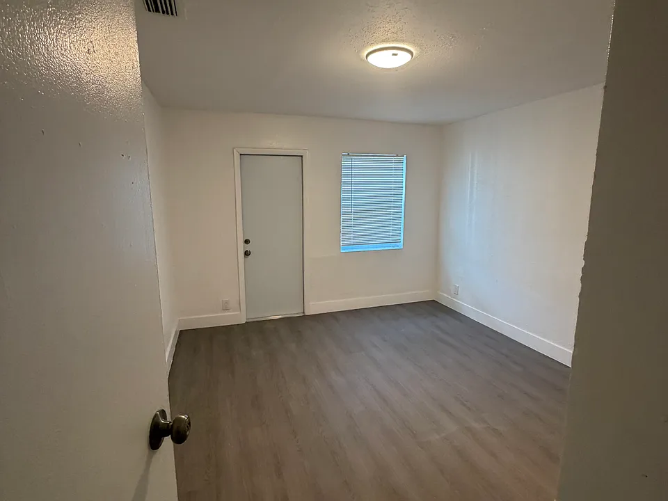 2769 NW 58th Ter
