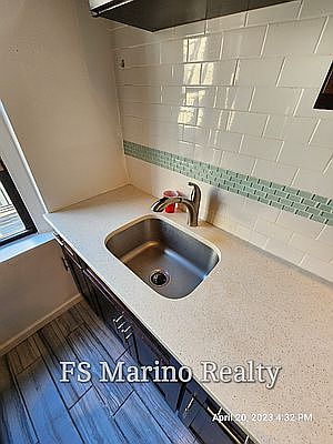 3rd image of 2137 33rd St APT 5B