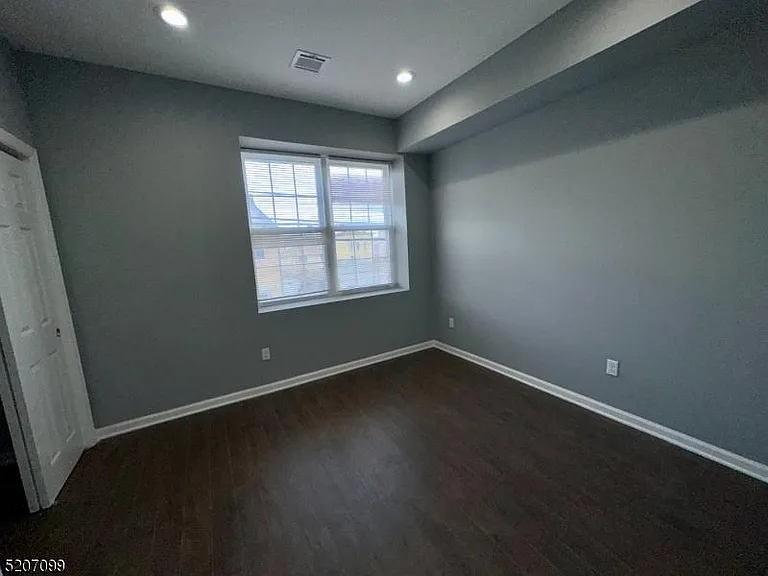 121 Harrison Ave #1 — Photo 3