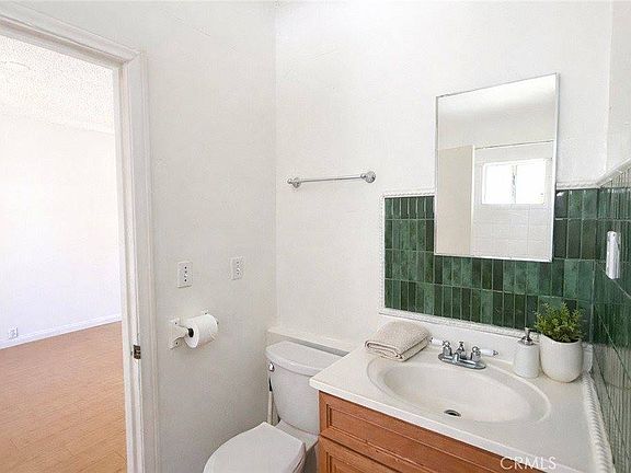 5th image of 1238 N Gardner St