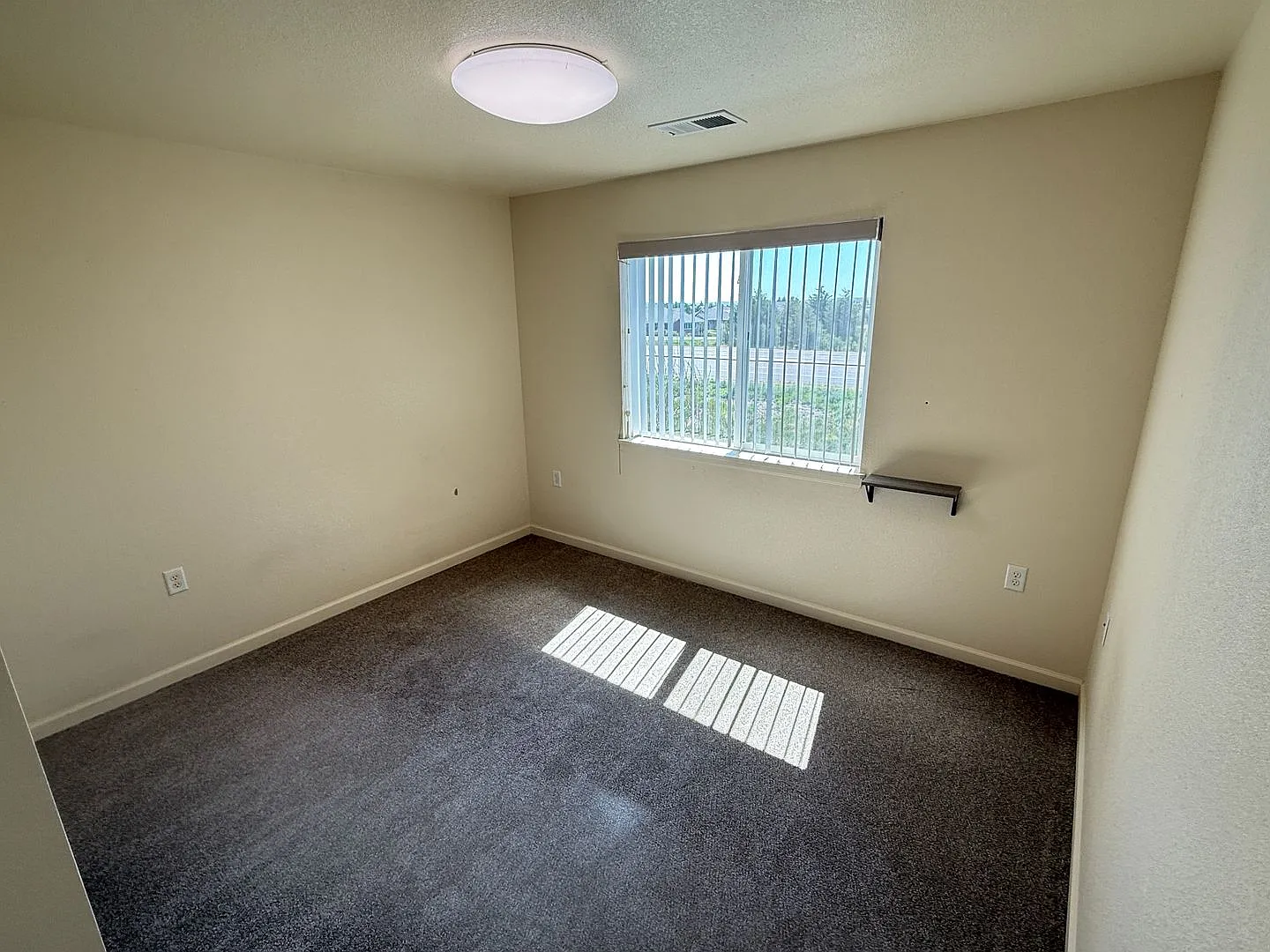 5421 Carter Rd — Photo 2