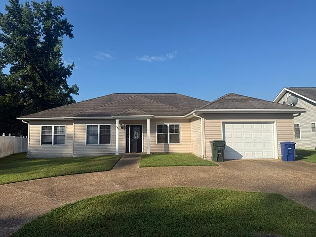 3 bed, 2.5 bath, 2003 sqft, $2,950 — Photo 1