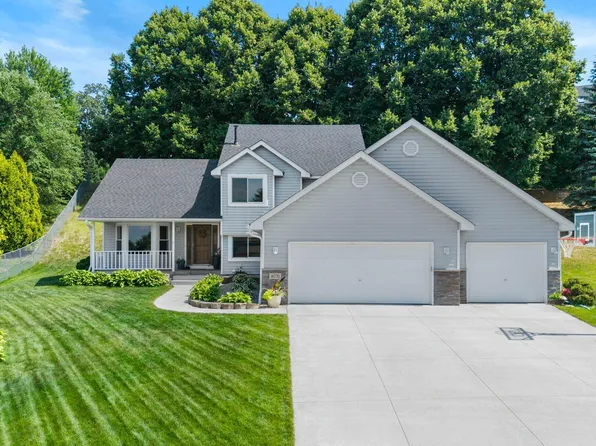 16770 Javelin Ave, Lakeville, MN 55044
