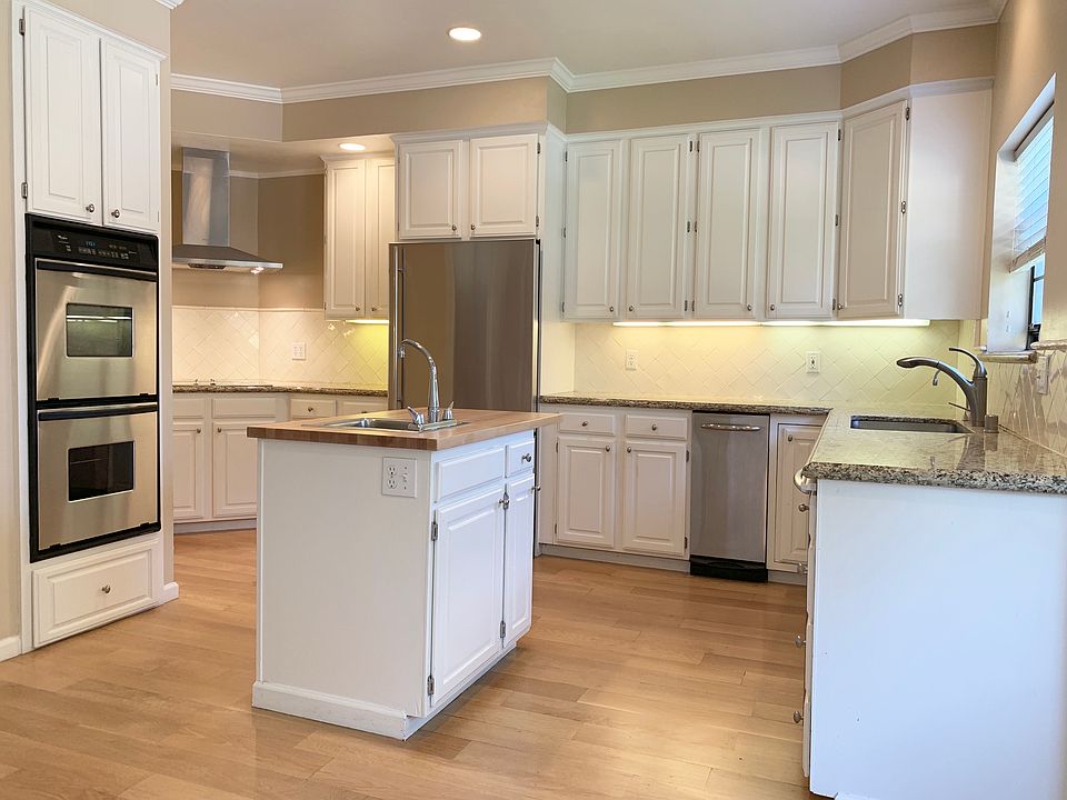 1st image of 455 Homer Ave