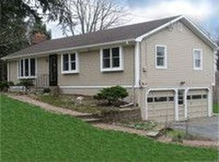 8 Pine Tree Hill Rd, Newtown, CT 06470