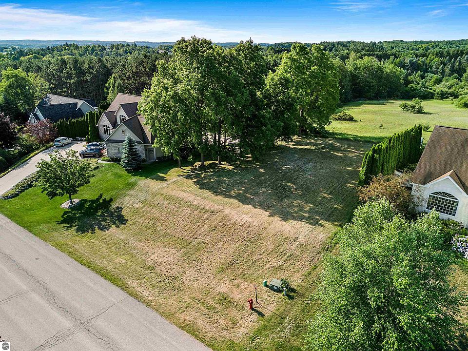 1st image of 0 Stoneridge Dr
