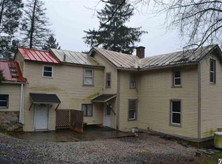 2 E Locust St, Mount Holly Springs, PA