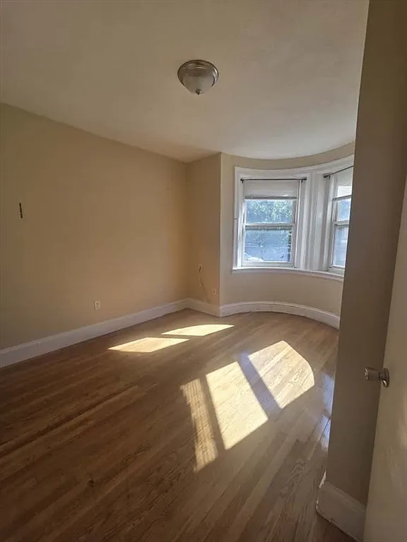 2 bed, 604 sqft, $3,150 — Photo 2