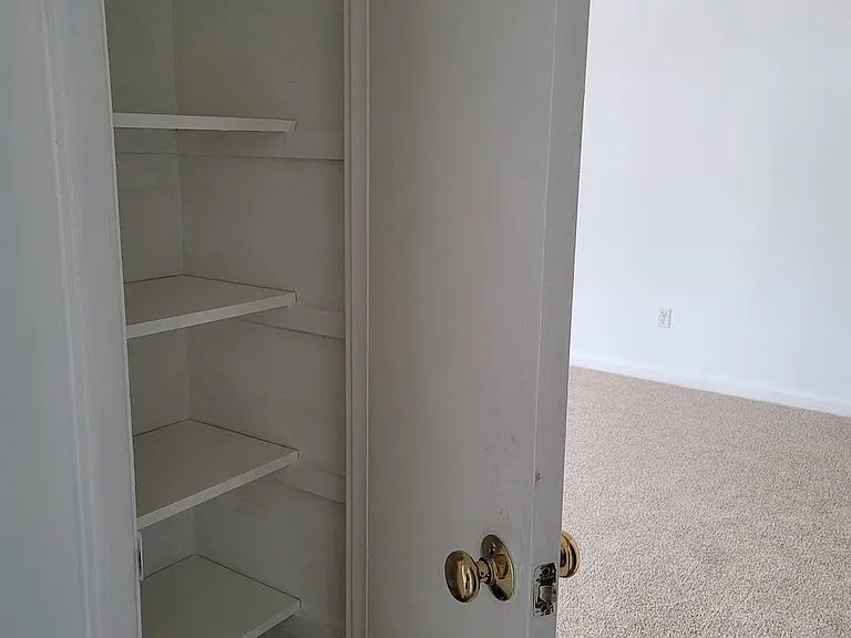 625A Chesapeake St SE #205 — Photo 11