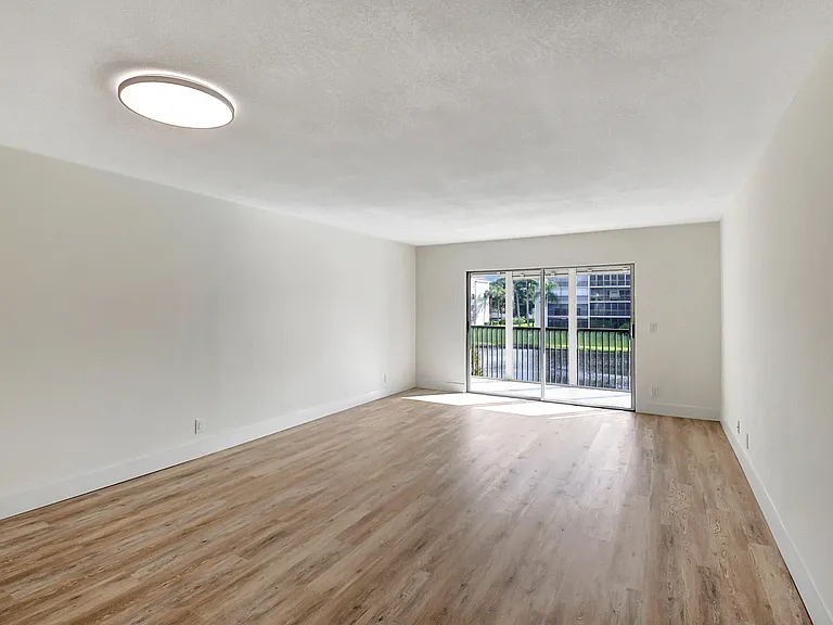 14360 Strathmore Ln #204 — Photo 9