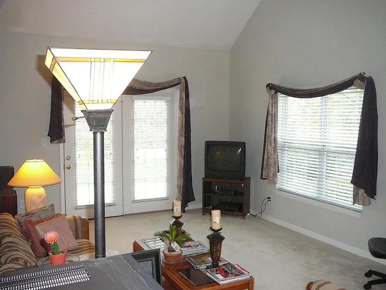 6511 Bellcross Trl — Photo 9