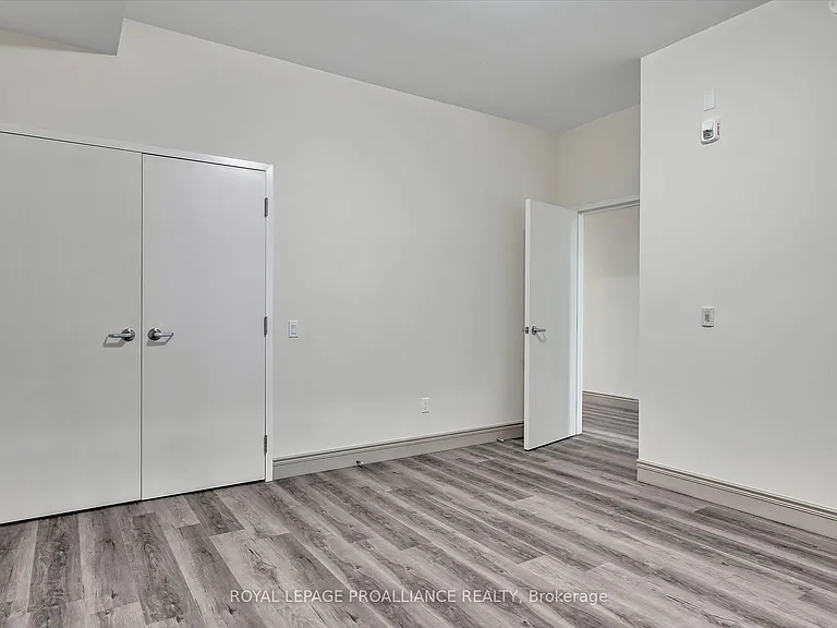 380 George St N #1B — Photo 18