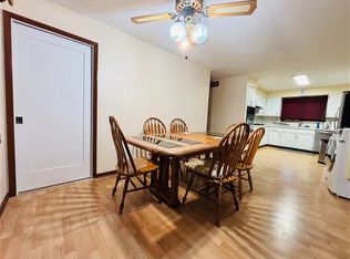 2404 Pearsall Pkwy, Waukegan, IL 60085