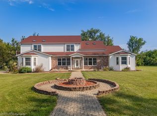 40W332 McDonald Rd, Elgin, IL 60124