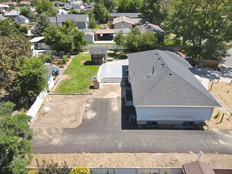 384 W Harvard Dr — Photo 4