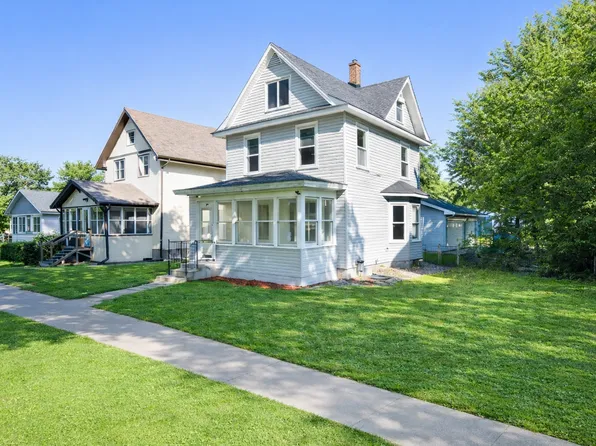 1689 Marshall Ave, Saint Paul, MN 55104