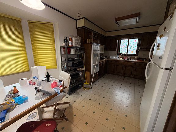 5th image of 22232 Scott Dr