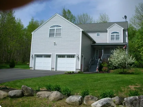 26 Howard Circle, Sidney, ME 04330
