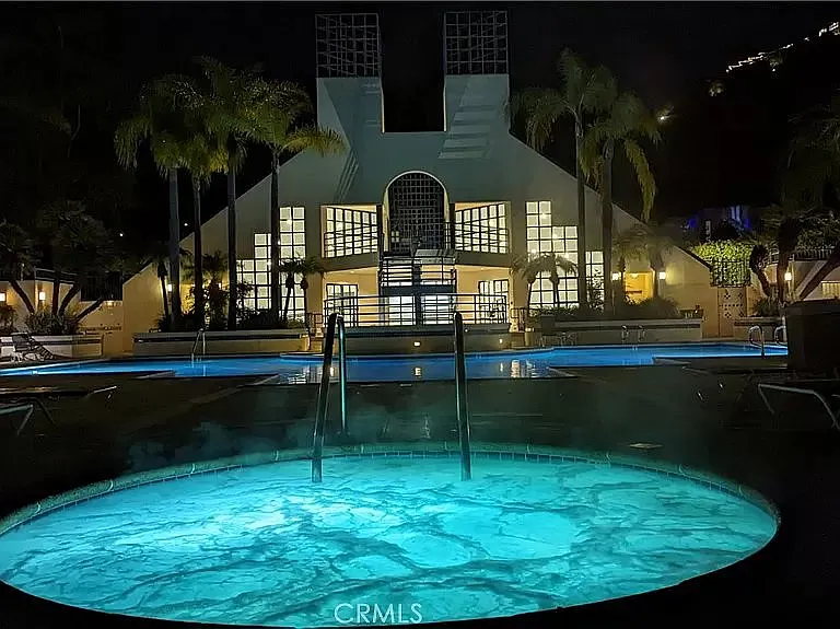 Community jacuzzi