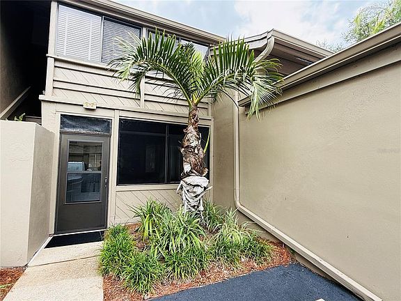 2nd image of 1111 N BAYSHORE BOULEVARD #E3
