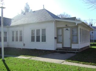 209 W Eureka St, Champaign, IL