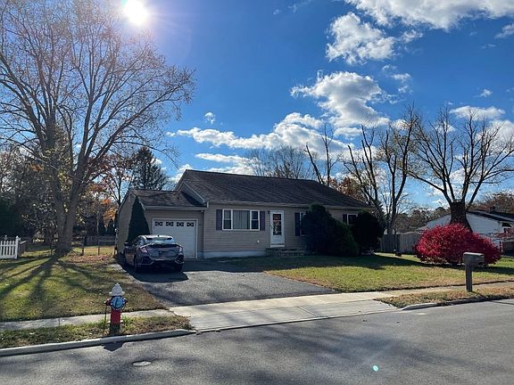 3rd image of 11 Glen Rd