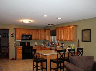 31 Flaglar Dr, Plattsburgh, NY 12901