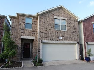 3736 Main Poplar Dr, Houston, TX 77025