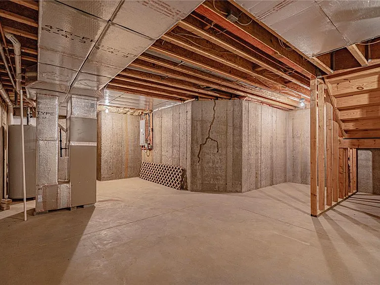 6608 Mine Dr — Photo 30