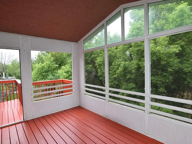 5756 Woodbridge Dr — Photo 18