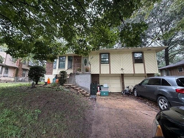 1st image of 304 SE Moreland School Rd