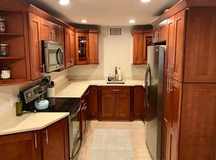 60 Ellery St #11, Cambridge, MA 02138