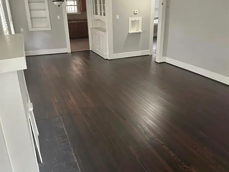 831 Le Green St — Photo 2