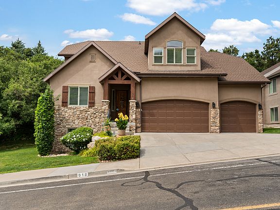 2nd image of 918 Mahogany Dr