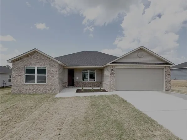 1407 E Piedmont Ct, Siloam Springs, AR 72761