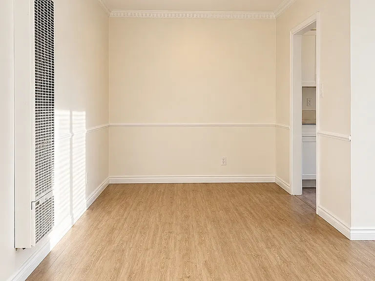 1845 Garfield Place — Photo 12