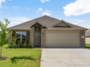 28026 E 108th St S, Broken Arrow, OK 74014