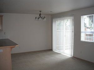 3rd image of 8415 NE 37th Cir