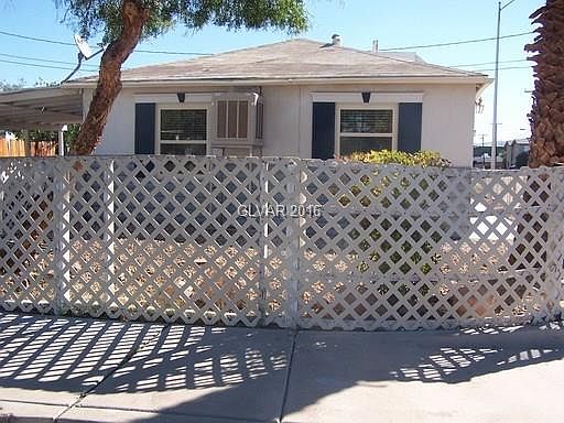 1st image of 1800 Ward Dr